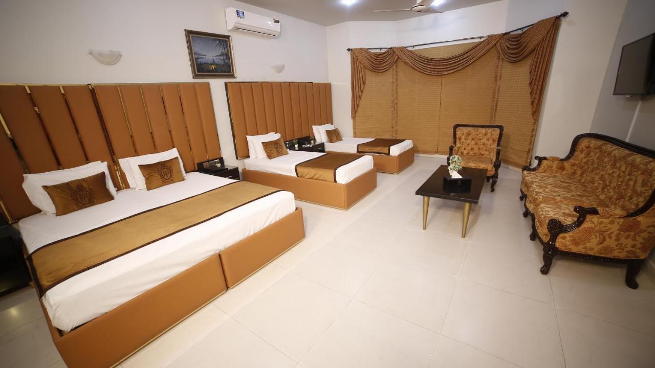 FOUR SQUARE BY WI HOTELS KARACHI 5* (Pakistan) - from US$ 36